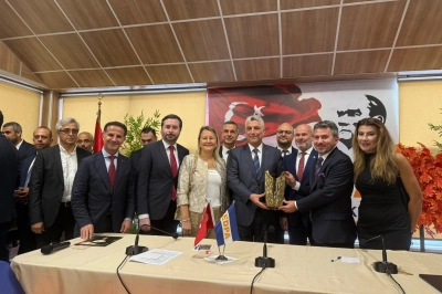 &Ouml;mer Bolat: Bu Yıl Yerli Otomotiv Sanayi İhracatı i&ccedil;in 41 Kere Maşallah Diyeceğiz!