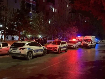 &Ouml;nce babasını &ouml;ld&uuml;rd&uuml;, ardından intihar girişiminde bulundu
