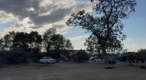 &Ouml;nce husumetlisini sonra kendini vurdu
