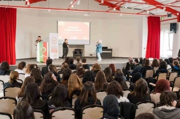 &ldquo;&Ouml;nce İnsan&rdquo; projesiyle gen&ccedil;lik haklarına dikkat &ccedil;ekildi