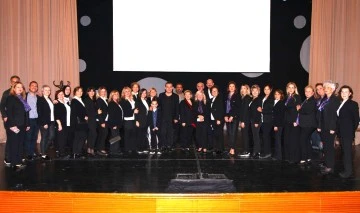 ONKODAY yararına Ferhat G&ouml;&ccedil;er&rsquo;den &ldquo;Aldırma G&ouml;n&uuml;l&rdquo; m&uuml;zikali