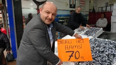 Ordu'da hamsinin kilosu 70 liraya d&uuml;şt&uuml;