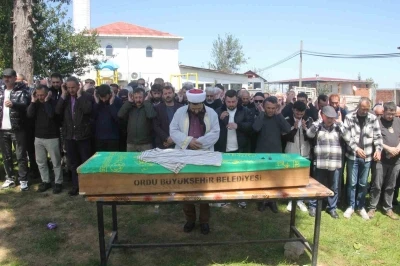 Ordu&rsquo;da suda cansız bedenine ulaşılan şahıs son yolculuğuna uğurlandı
