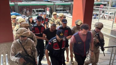 Organize su&ccedil; lideri Yunanistan'a ka&ccedil;arken yakalandı