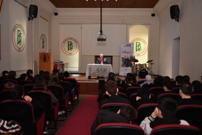 Orhan Kemal, t&uuml;m y&ouml;nleriyle Bursa Osmangazi'de ele alındı
