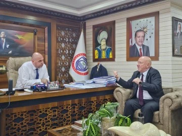 Orhangazi Belediye Başkanı Aydın, BGC heyetine il&ccedil;enin sorunlarını ve &ccedil;&ouml;z&uuml;m projelerini anlattı 