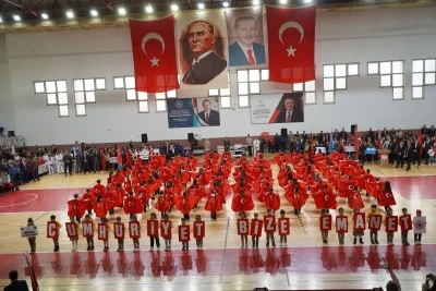 Orhangazi&rsquo;de Cumhuriyet&rsquo;in 103. yılına ay yıldızlı kutlama