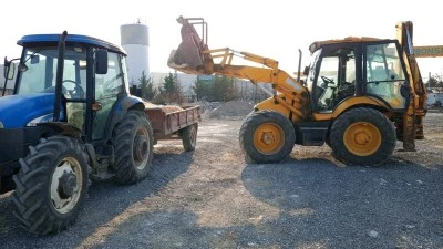 Orhangazi&rsquo;nin d&ouml;rt bir yanında Fen İşleri mesaisi