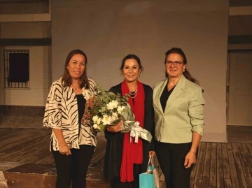 Ormandaki Kul&uuml;be&rsquo;de &lsquo;Ben T&uuml;rkan Saylan&rsquo; izleyicilerle buluştu