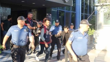 Ortaca&rsquo;da kızlara istismarda bulunan şahıs ile anne adliyeye sevk edildi
