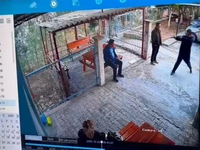 Ortaokul &ouml;ğrencisi, okul m&uuml;d&uuml;r&uuml;n&uuml; t&uuml;fekle vurdu