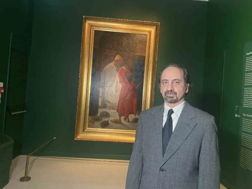 Osman Hamdi Bey&rsquo;in &uuml;nl&uuml; tablosu &lsquo;Kaplumbağa Terbiyecisi&rsquo;nin iki versiyonu Taksim&rsquo;de sergileniyor