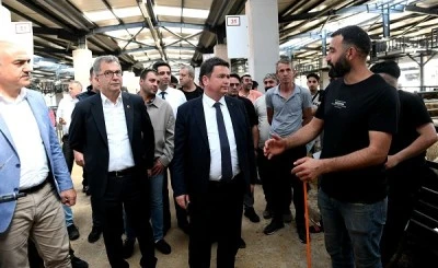 Osmangazi Belediye Başkanı Erkan Aydın besiciler ve vatandaşlarla bir araya geldi