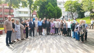 Osmangazi Belediye Başkanı Erkan Aydın, Hamzabey ve Muradiye Mahallesi sakinleriyle buluştu