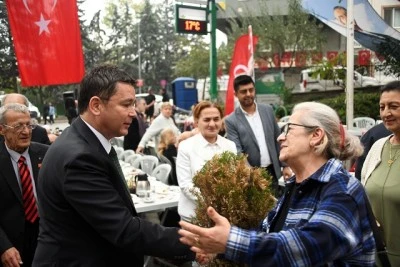 Osmangazi Belediye Başkanı Erkan Aydın, Hocahasan Mahallesi sakinlerinin taleplerini dinledi