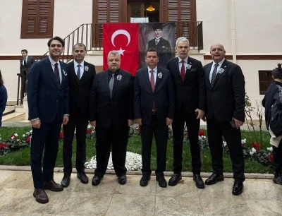 Osmangazi Belediye Başkanı Erkan Aydın, Selanik'teki resmi t&ouml;rende Atat&uuml;rk'&uuml; andı