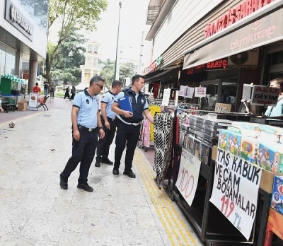 Osmangazi Belediyesi engelli yolunu kapatan esnafa cezayı kesti