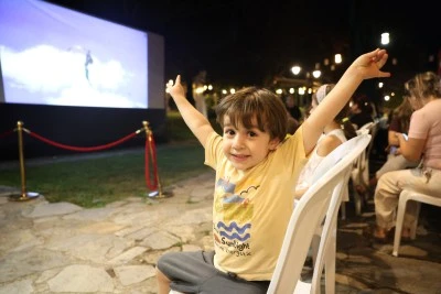 Osmangazi Belediyesi'nden &ccedil;ocuklara yazlık sinema keyfi