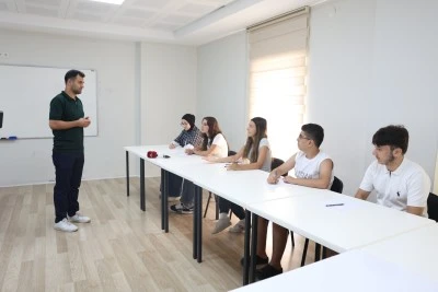 Osmangazi Belediyesi'nden gen&ccedil;lerin geleceğine &uuml;cretsiz eğitim desteği