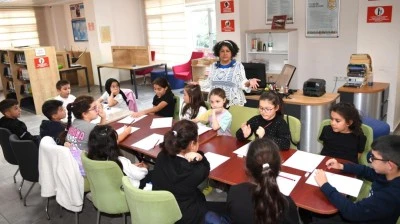 Osmangazi Belediyesi'nden 'K&uuml;&ccedil;&uuml;k Yazarlar At&ouml;lyesi' 