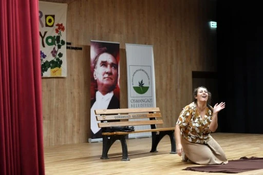 Osmangazi Belediyesi&rsquo;nden şiddete karşı tiyatro oyunu