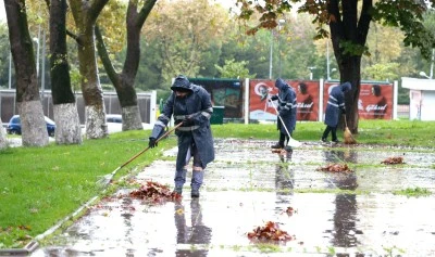 Osmangazi Belediyesi&rsquo;nden sonbahar temizliği