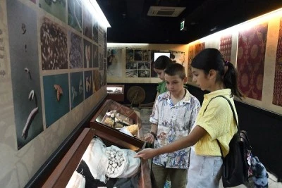 Osmangazi Belediyesi'nin katkılarıyla minikler m&uuml;zelerle tanışıyor