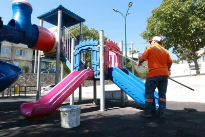 Osmangazi Belediyesi parkları yeniliyor