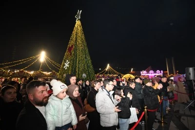 Osmangazi Belediyesi Yeni Yıl Festivali'nde eğlence dolu anlar