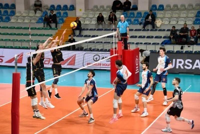 Osmangazi Belediyespor&rsquo;dan nefes kesen geri d&ouml;n&uuml;ş