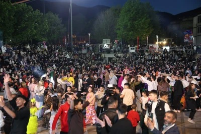 Osmangazi&rsquo;de Baharın m&uuml;jdecisi, &lsquo;Hıdırellez&rsquo; coşkuyla kutlandı