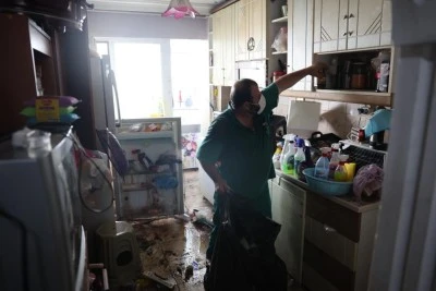 Osmangazi&rsquo;de &ccedil;&ouml;p evden 2,5 ton geri d&ouml;n&uuml;ş&uuml;m atığı &ccedil;ıkarıldı