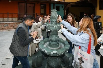Osmangazi'de gen&ccedil;ler tarihin izini s&uuml;rd&uuml;