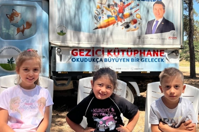Osmangazi'de Gezici K&uuml;t&uuml;phane &Ccedil;ocukları Masallarla Buluşturdu