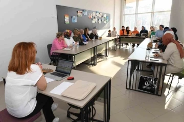 Osmangazi&rsquo;de kadınlara &ouml;zel diksiyon at&ouml;lyesi
