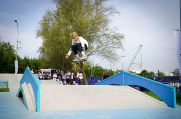 Bursa Osmangazi&rsquo;de kaykay r&uuml;zg&acirc;rı esecek