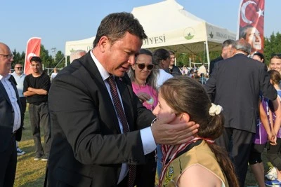 Osmangazi&rsquo;de kız &ccedil;ocukları i&ccedil;in Mini Voleybol Şenliği