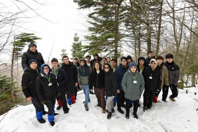 Osmangazi&rsquo;de &ouml;ğrenciler Uludağ kampıyla &ouml;d&uuml;llendirildi