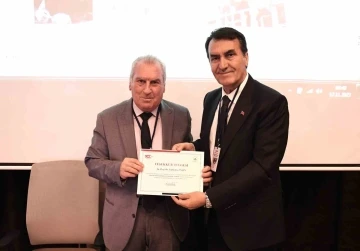 Osmangazi&rsquo;de Osmanlı&rsquo;dan bug&uuml;ne Cumhuriyet konuşuldu