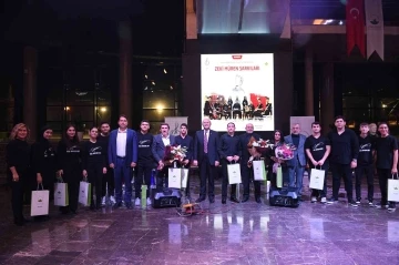 Osmangazi&rsquo;de Zeki M&uuml;ren anısına gece d&uuml;zenlendi