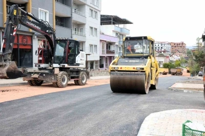 Osmangazi&rsquo;den Hamitler&rsquo;e 300 tonluk asfalt desteği