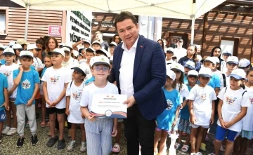 Osmangazi&rsquo;nin y&uuml;zme kurslarında 6 bin &ouml;ğrenci y&uuml;zme &ouml;ğrendi