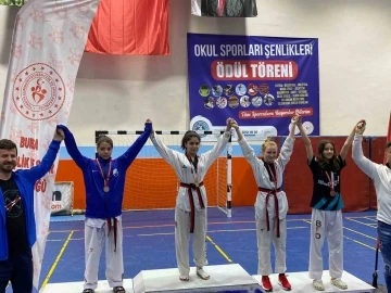 Osmangazili sporculardan &ccedil;ifte bayram
