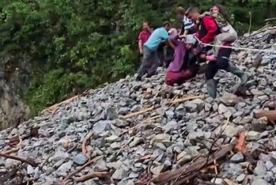Osmaniye'de sağanak sel ve heyelana neden oldu