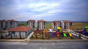 Osmaniye'de 3 bin 875 kalıcı deprem konutunun yapımı s&uuml;r&uuml;yor