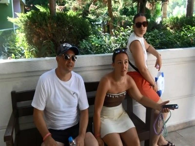 Otel m&uuml;şterilerinden '&ccedil;alışanlar iş bıraktı, elektrikler kesildi&rsquo; tepkisi