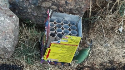 Otluk alanda havai fişek atan kişi yangına sebep oldu