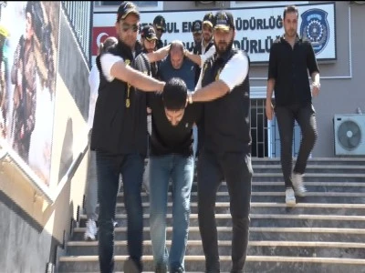 Oto galeriye kalaşnikoflu saldırı