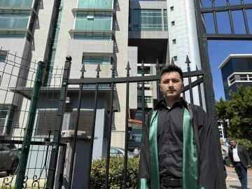 Otob&uuml;ste yaşlı &ccedil;ifti darp davasında 17 yaşındaki ş&uuml;pheli tahliye edildi