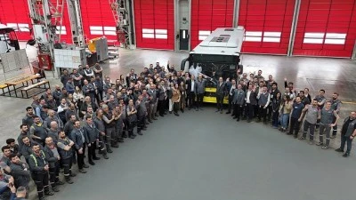 Otokar &uuml;retimi ilk Mercedes-Benz Conecto otob&uuml;s banttan indi